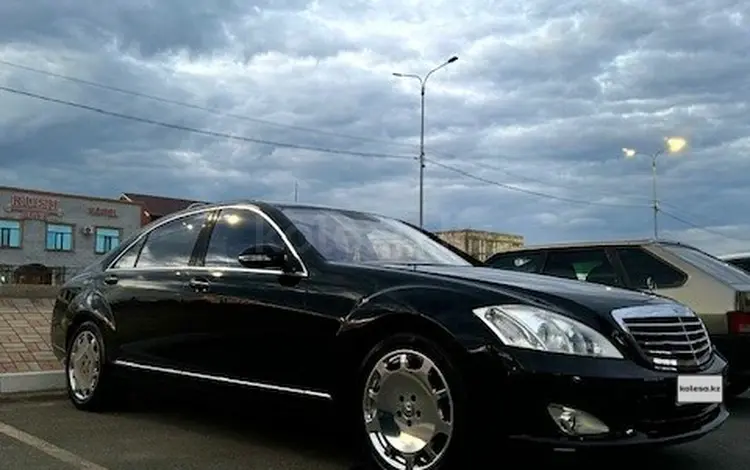 Mercedes-Benz S 500 2006 года за 11 000 000 тг. в Атырау