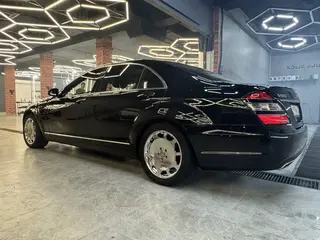Mercedes-Benz S 500