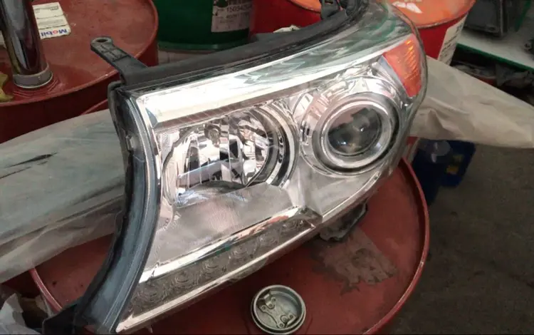 Фары передние в оригинали бу за 200 000 тг. в Караганда