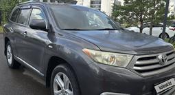 Toyota Highlander 2011 года за 13 000 000 тг. в Астана – фото 4