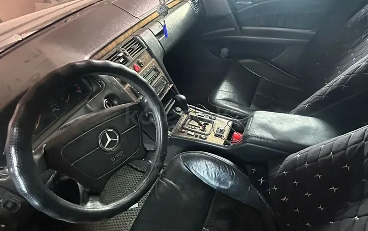 Mercedes-Benz E 230 1995 годаүшін1 400 000 тг. в Семей