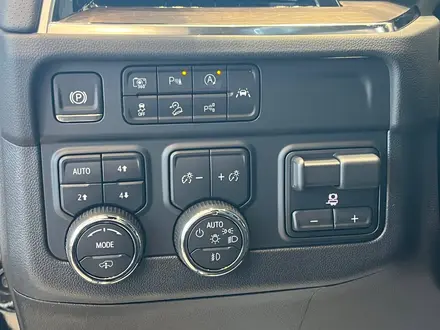 Chevrolet Tahoe High Country 2026 года за 49 990 000 тг. в Костанай – фото 19