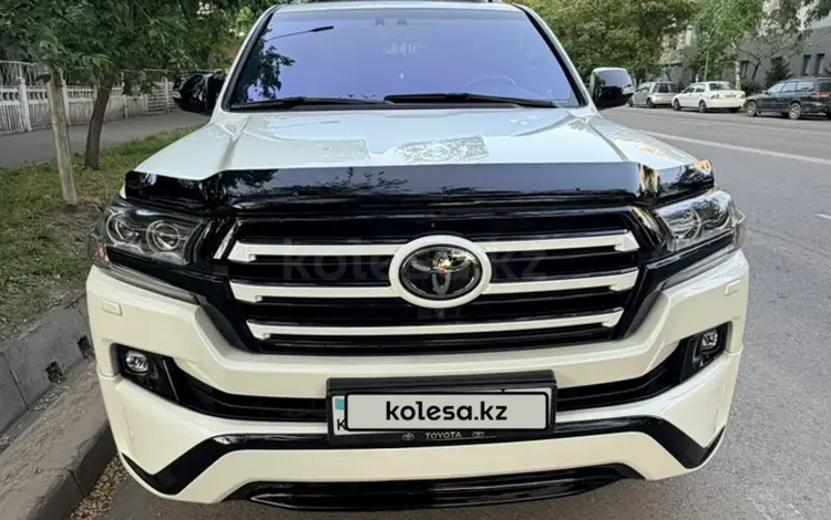 Toyota Land Cruiser 2017 года за 35 000 000 тг. в Алматы