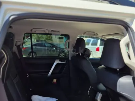 Toyota Land Cruiser Prado 2018 года за 23 000 000 тг. в Астана – фото 5