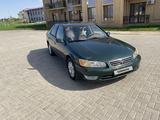 Toyota Camry 2000 года за 3 300 000 тг. в Шымкент – фото 2