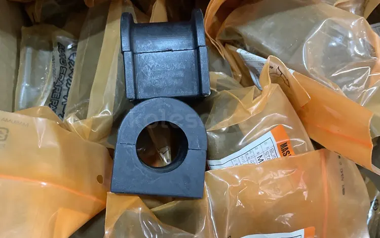 Втулки стабилизатора за 1 000 тг. в Алматы