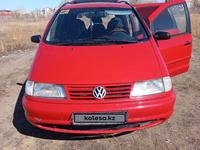 Volkswagen Sharan 1999 года за 2 500 000 тг. в Караганда