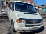 Volkswagen Caravelle 1992 года за 3 100 000 тг. в Караганда