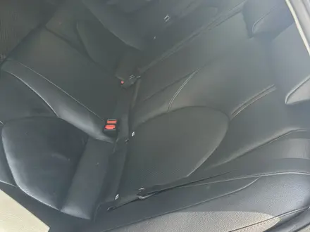 Toyota Camry 2021 года за 13 900 000 тг. в Уральск – фото 13