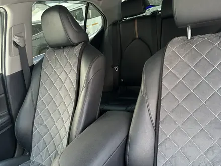 Toyota Camry 2021 года за 13 900 000 тг. в Уральск – фото 18
