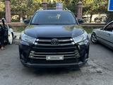 Toyota Highlander 2017 года за 13 400 000 тг. в Шымкент