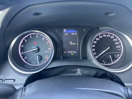 Toyota Camry 2020 года за 13 000 000 тг. в Костанай – фото 9