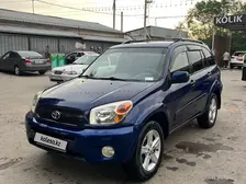 Toyota RAV4, 2005