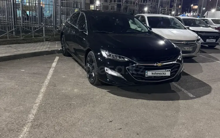 Chevrolet Malibu 2019 года за 10 000 000 тг. в Астана