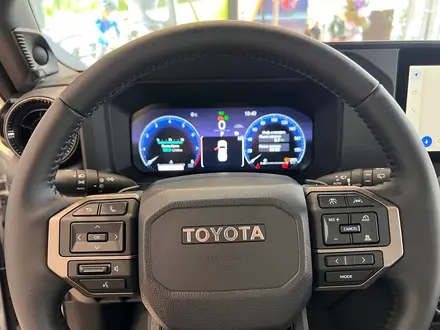 Toyota Land Cruiser Prado Luxe+ 2025 года за 48 957 839 тг. в Алматы – фото 14