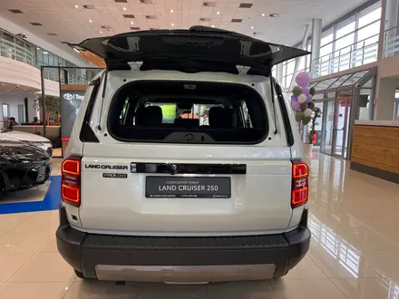 Toyota Land Cruiser Prado Luxe+ 2025 года за 48 957 839 тг. в Алматы – фото 6