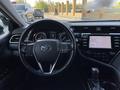 Toyota Camry 2018 года за 14 800 000 тг. в Семей – фото 10