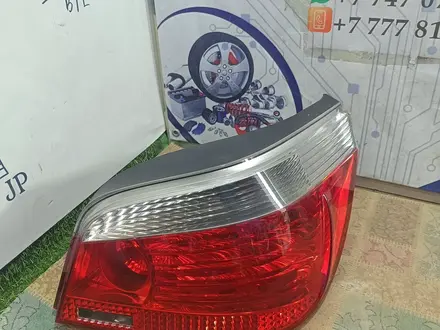 Фонарь задний правый BMW E90 за 2 451 тг. в Алматы