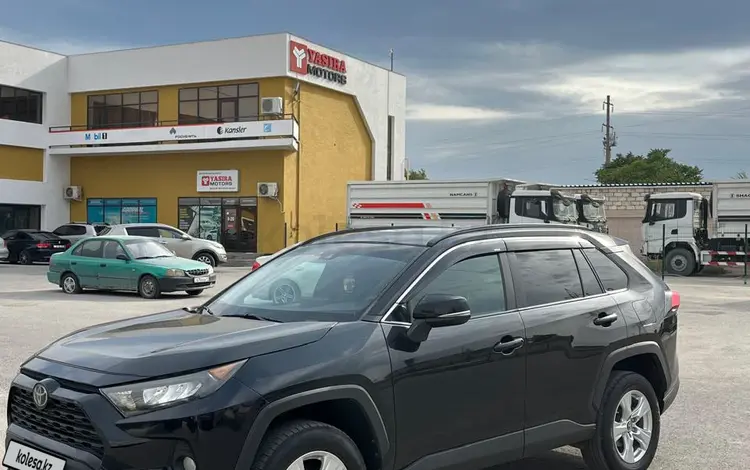 Toyota RAV4 2019 года за 15 500 000 тг. в Актау