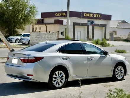 Lexus ES 300h 2013 года за 8 000 000 тг. в Актау – фото 2