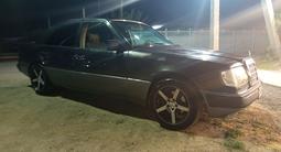Mercedes-Benz E 200 1991 годаfor1 550 000 тг. в Тараз – фото 2