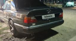 Mercedes-Benz E 200 1991 годаfor1 550 000 тг. в Тараз – фото 4