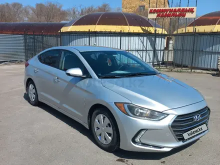 Hyundai Elantra 2017 года за 7 900 000 тг. в Караганда – фото 2