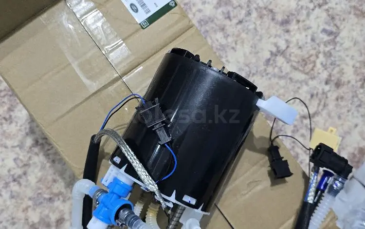 Топливный насос оригинал на range rover L322,range rover sport L320 за 250 000 тг. в Астана