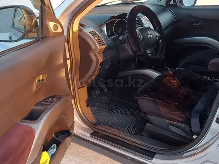 Mitsubishi Outlander 2006 года за 6 500 000 тг. в Усть-Каменогорск – фото 11