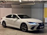 Lexus ES 350 2020 года за 20 500 000 тг. в Алматы – фото 3