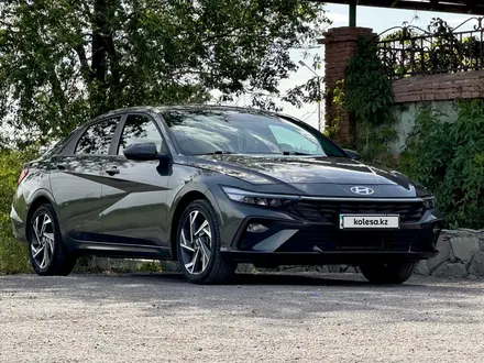 Hyundai Elantra 2024 года за 9 700 000 тг. в Караганда