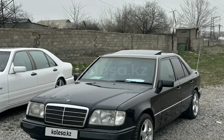 Mercedes-Benz E 220 1994 года за 2 680 000 тг. в Шымкент