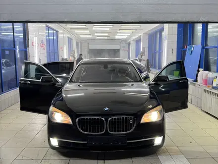 BMW 750 2008 года за 7 000 000 тг. в Тараз – фото 21