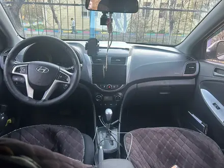 Hyundai Accent 2013 года за 4 500 000 тг. в Караганда – фото 2