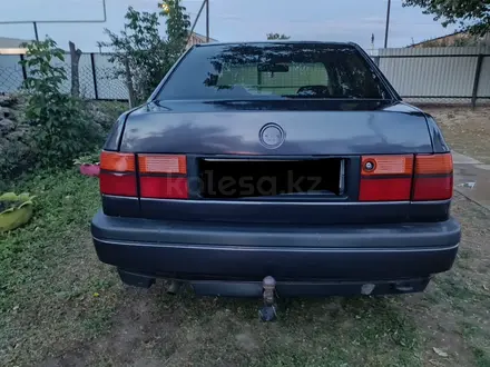 Volkswagen Vento 1993 года за 1 600 000 тг. в Уральск – фото 4