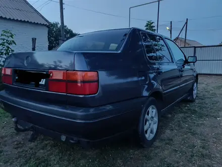Volkswagen Vento 1993 года за 1 600 000 тг. в Уральск – фото 7