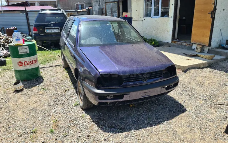 Volkswagen Golf 1994 годаүшін1 500 000 тг. в Алматы