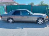Mercedes-Benz E 230 1990 годаfor1 400 000 тг. в Кызылорда