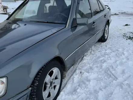 Mercedes-Benz E 200 1991 года за 950 000 тг. в Аксу