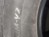 Комплект зимних шин Bridgestone Blizzak DM-V2 за 200 000 тг. в Алматы – фото 4