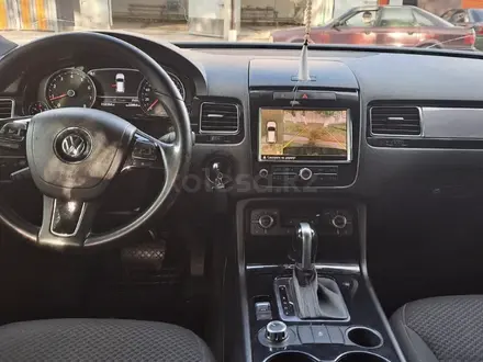 Volkswagen Touareg 2011 года за 11 500 000 тг. в Павлодар – фото 3