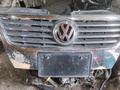 Решётка радиатора, центральная на Пассат Б6 VW Passat B6 решетка оригинал за 50 000 тг. в Алматы – фото 2