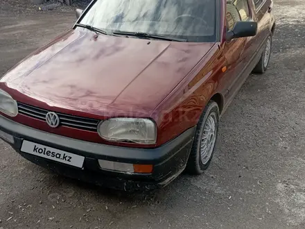 Volkswagen Golf 1994 года за 1 500 000 тг. в Астана – фото 2