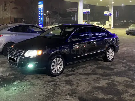 Volkswagen Passat 2007 года за 3 800 000 тг. в Алматы – фото 2