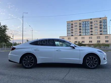 Hyundai Sonata 2022 года за 14 500 000 тг. в Атырау – фото 11