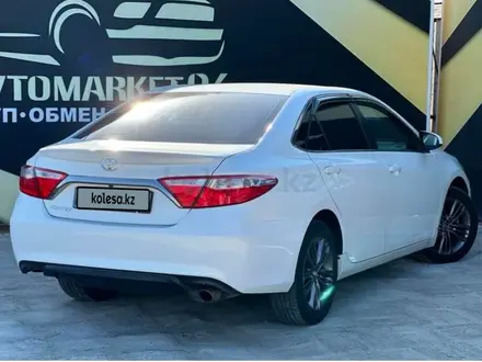 Toyota Camry 2015 года за 9 000 000 тг. в Атырау – фото 3