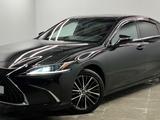 Lexus ES 250 Progressive 2022 года за 19 700 000 тг. в Алматы