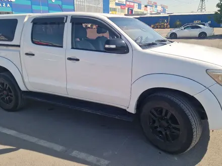 Toyota Hilux 2012 года за 9 500 000 тг. в Алматы – фото 8