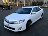 Toyota Camry 2014 года за 7 200 000 тг. в Уральск – фото 2