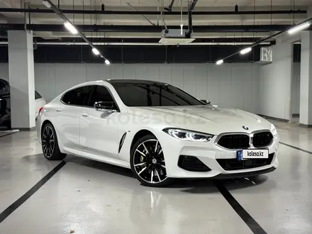 BMW 8 Series, 2023